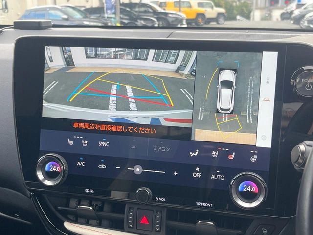 �y�p�m���~�b�N�r���[���j�^�[�z��p�̃J�����ɂ��A�ォ�猩���낵���悤�Ȏ��_��360�x�N���}�̎��͂��m�F���邱�Ƃ��ł��܂������p�������m�F���₷���A�����ꏊ�ł̐؂�Ԃ��⒓�Ԃ��X���[�Y�ɍs���܂��B