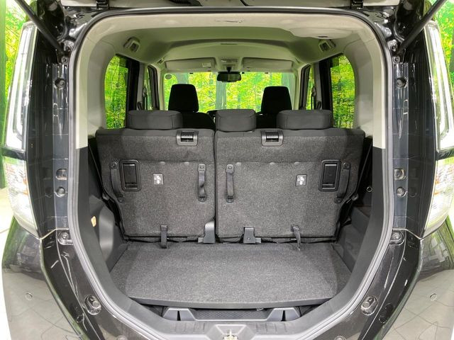 ���i�̂���������ʋ΁A���}���ɏ\���ȉ׎��X�y�[�X���m�ۂ��Ă���܂��B�Z�J���h�V�[�g��|���ƁA�傫�ȉו��̐ύڂ��\�ł���