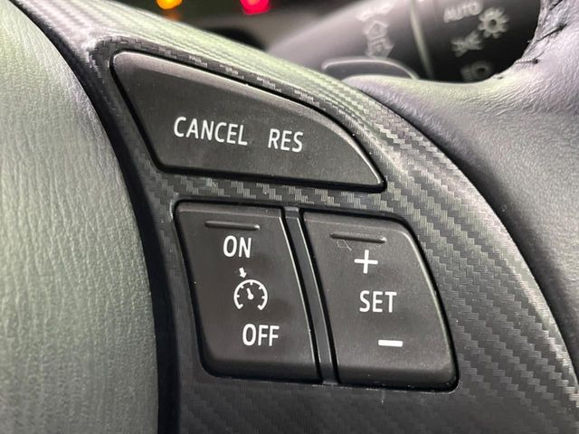 �y�N���[�Y�R���g���[���z�������H�����N���N���s�B�A�N�Z���𗣂��Ă���葬�x�ő��s���ł��A�������^�]���̕��S���y��!�����E�������ȒP�ȃX�C�b�`����Œ����ł��܂��B