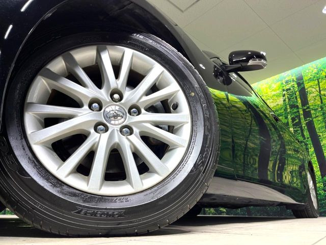 �y����16�C���`�A���~�z�C�[���z�O�ςɃ}�b�`���������A���~�z�C�[���𑕒����Ă���܂��B�e��ЊO�A���~�z�C�[����A�X�^�b�h���X�^�C�����戵�����Ă���܂��B���񂲑��k������