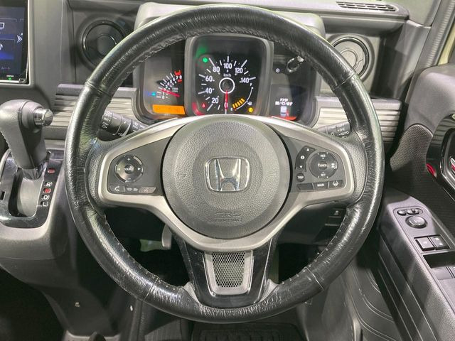 �y�X�e�A�����O�X�C�b�`�z�^�]���A�O������ڐ������炷���ƂȂ��A�I�[�f�B�I���̑��삪�\�ȕ֗��@�\!���S&���K�ȃh���C�u�����o���Ă���܂���