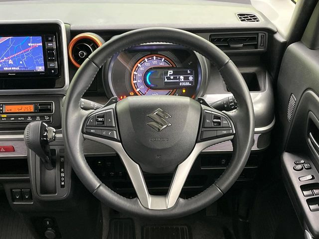 �y�����v�����X�e�A�����O�z�㎿�Ȋv���g�p���邱�ƂŁA��ɂ����������݂ƂĂ��^�]���₷���n���h���ł���