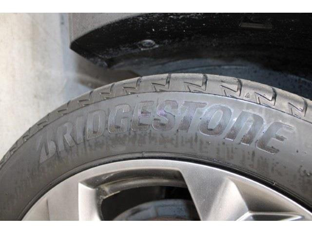 ���Ǝҗl�ւ̔̔��͂��f�肳���Ă��������܂��B �Ԍ������ԗ��̏ꍇ�́A�Ԍ����擾�������x�������z�ŕ\�����Ă���܂��B