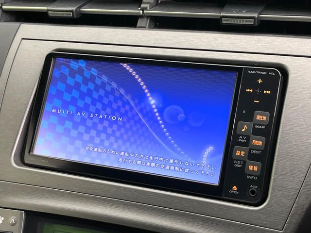 �y�����i�r�z�l�C�̏����i�r�𑕔����Ă���܂��B�i�r�̎g���₷���͂������A�I�[�f�B�I�@�\���[��!�L�����v�◷�s�͂������A�ʋ΂┃�����ȂǕ��i�̃h���C�u���y�����Ȃ�͂���