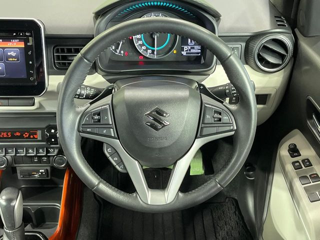 �y�����v�����X�e�A�����O�z�㎿�Ȋv���g�p���邱�ƂŁA��ɂ����������݂ƂĂ��^�]���₷���n���h���ł���