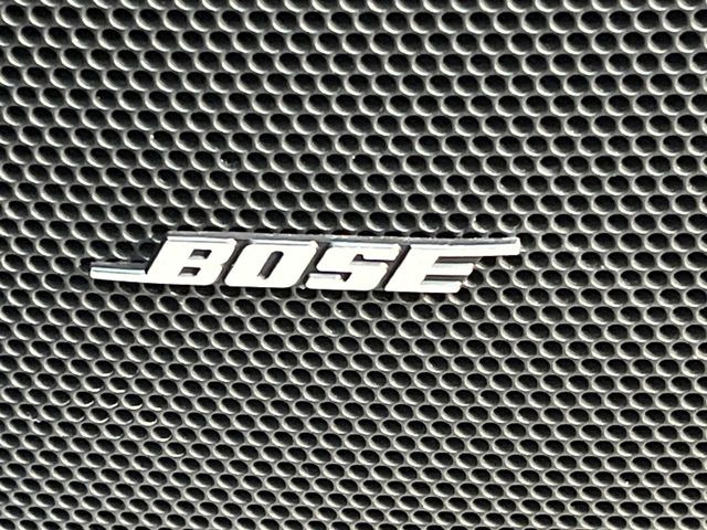 �yBOSE�T�E���h�V�X�e���z���[�J�[�I�v�V�����̍��i�ʃT�E���h�V�X�e���𓋍ځB��p�̃`���[�j���O���{���ꂽ�召�l�X�ȃX�s�[�J�[����ǎ��ȃT�E���h���t�ł��A�Տꊴ���ӂ�鉹����Ԃ����o���܂��B