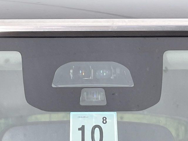 �y�Փˌy�����u�z���s���ɑO���̎ԗ�����F�����A�Փ˂������Ȏ��͌x��ƃu���[�L�ŏՓˉ���Ɣ�Q�y�����A�V�X�g�B�����S�Ƀh���C�u�����y���݂��������܂��B