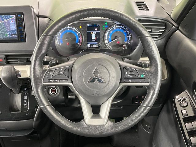 �y�X�e�A�����O�X�C�b�`�z�^�]���A�O������ڐ������炷���ƂȂ��A�I�[�f�B�I���̑��삪�\�ȕ֗��@�\!���S&���K�ȃh���C�u�����o���Ă���܂���