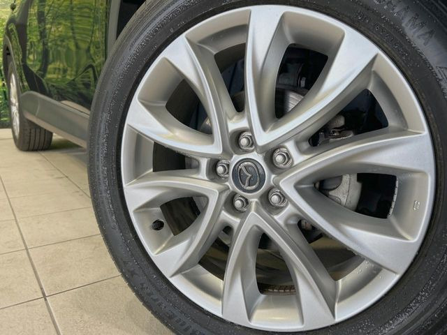 �y����19�C���`�A���~�z�C�[���z�O�ςɃ}�b�`���������A���~�z�C�[���𑕒����Ă���܂��B�e��ЊO�A���~�z�C�[����A�X�^�b�h���X�^�C�����戵�����Ă���܂��B���񂲑��k����������