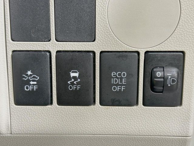 �y�X�}�[�g�A�V�X�g�z���s���ɑO���̎ԗ�����F�����A�Փ˂������Ȏ��͌x��ƃu���[�L�ŏՓˉ���Ɣ�Q�y�����A�V�X�g�B�����S�Ƀh���C�u�����y���݂��������܂��B