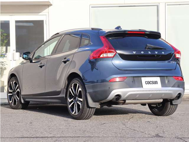 �V�i�����o�b�e���[�̓h�C�c��VARTA(�o���^)���g�p���܂��B���B�Ԃ̏����i�ɍ̗p����鍂�i���o�b�e���[�ł��B