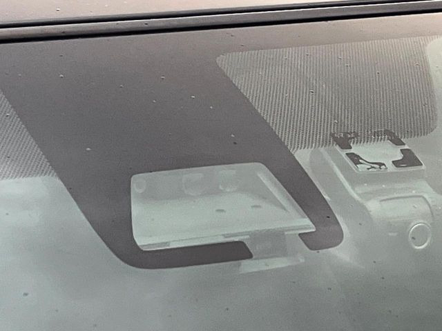 �y�g���^�Z�[�t�e�B�Z���X�z���s���ɑO���̎ԗ�����F�����A�Փ˂������Ȏ��͌x��ƃu���[�L�ŏՓˉ���Ɣ�Q�y�����A�V�X�g�B�����S�Ƀh���C�u�����y���݂��������܂��B