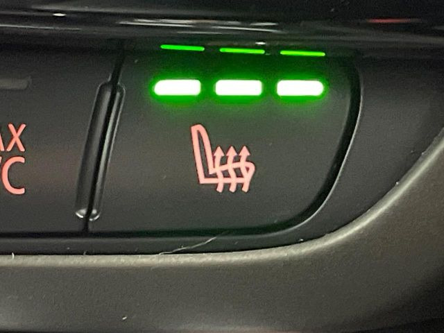 ���t�����g�V�[�g�q�[�e�B���O:�^�]�ȁE����ȋ��ɎO�i�K�Œ��߂��\�ȃV�[�g�q�[�^�[�𑕔����Ă���܂��B�G�߂��킸���K�ɂ��g�p���������܂��B