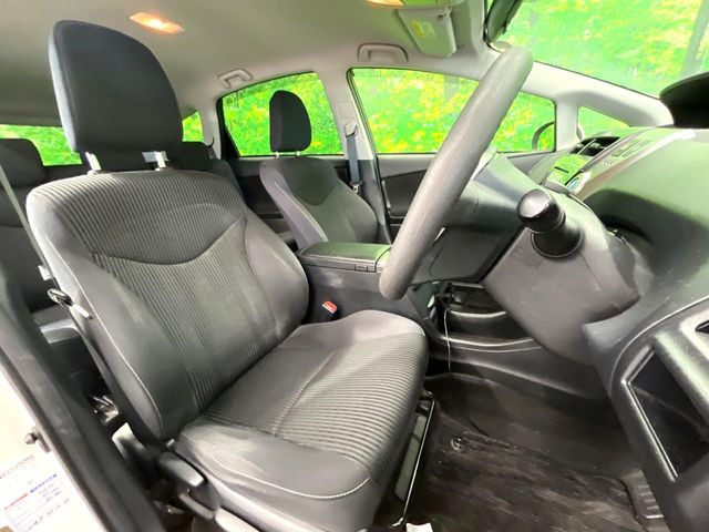 �y�n�[�t���U�[�V�[�g�z�������ƍ���S�n�𗼗������l�C�̃V�[�g���w�ʁE���ʂ̃t�@�u���b�N�f�ނ́A�ʋC���̗ǂ��⊊��ɂ����ɗD��Ă��܂��B�C���╞���ɍ��E���ꂸ���K�ɂ���肢�������܂��B