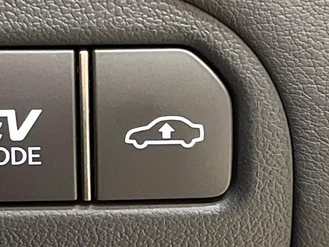 �y�G�A�T�X�z�������H�ł͎ԍ��������Ĉ��葖�s�A�i����ᓹ�ł͏グ�ĘH�ʂ���̐U����}����ȂǁA�V�[���ɍ��킹�Ďԍ��������ł���̂̓G�A�T�X�Ȃ�ł�!���K�ȏ��S�n�����y���݂���������