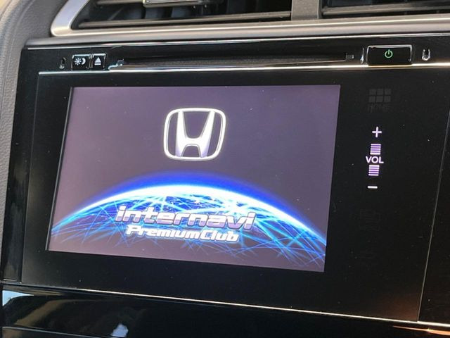 �y���[�J�[�i�r�z�C���e���A�ɗn�����ރX�^�C���b�V���ȁu��p�݌v�v���[�J�[�i�r�𑕔��􎋔F���⑀�쐫�ȂǊ�{���\�ɂ��D��A���㎿�ȃJ�[���C�t�����y���݂��������܂��B