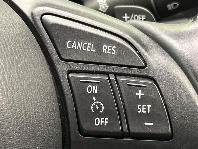 �y�N���[�Y�R���g���[���z�������H�����N���N���s�B�A�N�Z���𗣂��Ă���葬�x�ő��s���ł��A�������^�]���̕��S���y��!�����E�������ȒP�ȃX�C�b�`����Œ����ł��܂��B