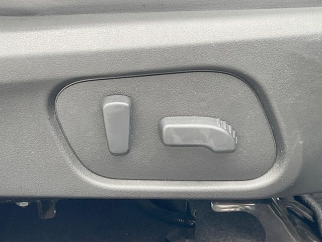 �y�p���[�V�[�g�z�X�C�b�`��ŊȒP�ɃV�[�g�̔��������\!�d��������͂�����܂���!�����ɍœK�ȃV�[�g�|�W�V�����ɃZ�b�g���āA���K�ȃh���C�u�����y���݂��������B