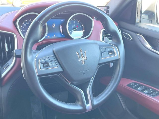 ���n���h�����̃X�������Ȃ��A���ꂢ�ȏ�Ԃ��ێ����Ă���܂��B�e�X�C�b�`���̓�����m�F�ς݂ł��B