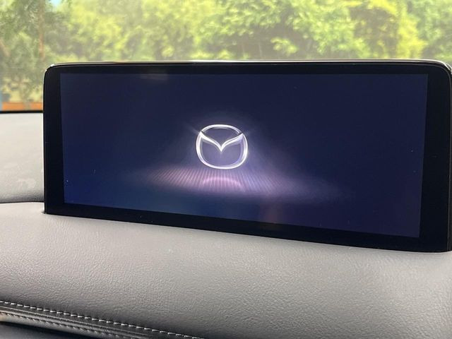 �y10.25�C���`�}�c�_�R�l�N�g�z�ԓ��̕��͋C�Ƀ}�b�`������^�f�B�X�v���C�B�X�}�z�ڑ��ł̃i�r�g�p��Bluetooth�Đ����A�l�X�ȋ@�\���y���߂܂��B�����I�ȃ_�C�������삪�\�ŁA�g��������ǍD�ł��B