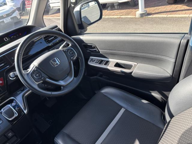 ステップワゴン2.0 e:HEV スパーダ G EX ホンダセンシング