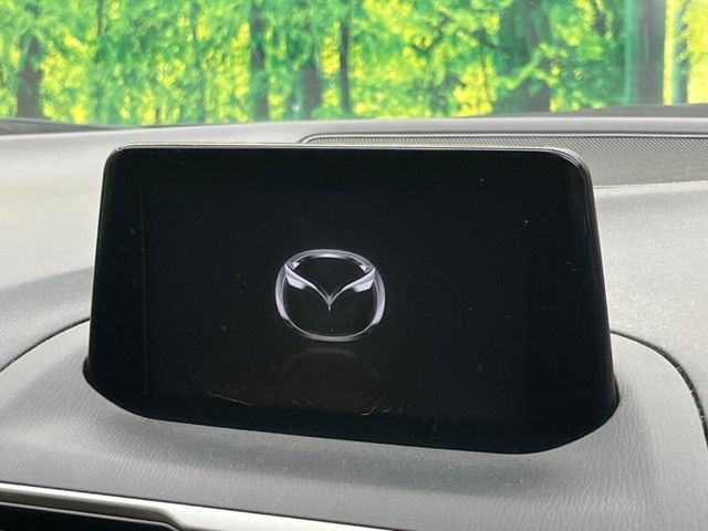 �y�}�c�_�R�l�N�g�i�r�z�ԓ��̕��͋C�Ƀ}�b�`������̌^�^�C�v�̃i�r�B�e����q�ݒ��Bluetooth�Đ����A�l�X�ȋ@�\���y���߂܂��B�����I�ȃ_�C�������삪�\�ŁA�g��������ǍD�ł��B