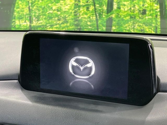 �y8.8�C���`�}�c�_�R�l�N�g�z�ԓ��̕��͋C�Ƀ}�b�`������^�̃f�B�X�v���C�B�X�}�z�ڑ��ł̃i�r�g�p��Bluetooth�Đ����A�l�X�ȋ@�\���y���߂܂��B�����I�ȃ_�C�������삪�\�ŁA�g��������ǍD�ł��B