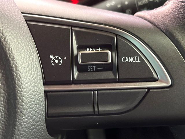 �y�N���[�Y�R���g���[���z�������H�����N���N���s�B�A�N�Z���𗣂��Ă���葬�x�ő��s���ł��A�������^�]���̕��S���y��!�����E�������ȒP�ȃX�C�b�`����Œ����ł��܂��B