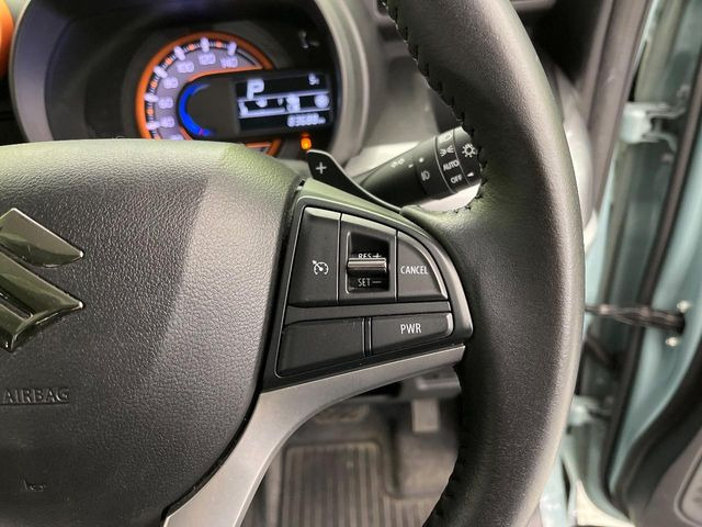 �y�N���[�Y�R���g���[���z�������H�����N���N���s�B�A�N�Z���𗣂��Ă���葬�x�ő��s���ł��A�������^�]���̕��S���y��!�����E�������ȒP�ȃX�C�b�`����Œ����ł��܂��B