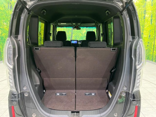 ���i�̂���������ʋ΁A���}���ɏ\���ȉ׎��X�y�[�X���m�ۂ��Ă���܂��B�Z�J���h�V�[�g��|���ƁA�傫�ȉו��̐ύڂ��\�ł���