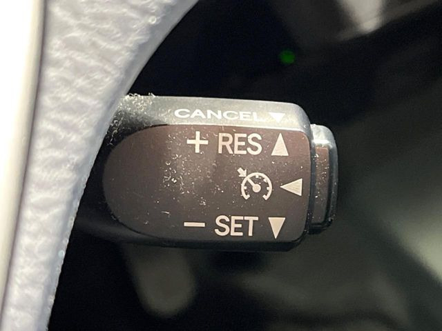 �y�N���[�Y�R���g���[���z�������H�����N���N���s�B�A�N�Z���𗣂��Ă���葬�x�ő��s���ł��A�������^�]���̕��S���y��!�����E�������ȒP�ȃX�C�b�`����Œ����ł��܂��B