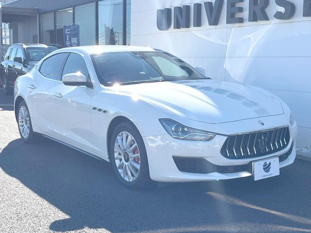 �������t�т̕ۏ؂̑��A���S�̍Œ�3�N�E���s�������ۏ�(�L��)�����p�ӁB�A���Ԃ����S���Ă��y���݂���������l�A�ۏؓ��e���[���͂������A�����_��&�I�C�������⃍�[�h�T�[�r�X���t�т��Ă���܂��B