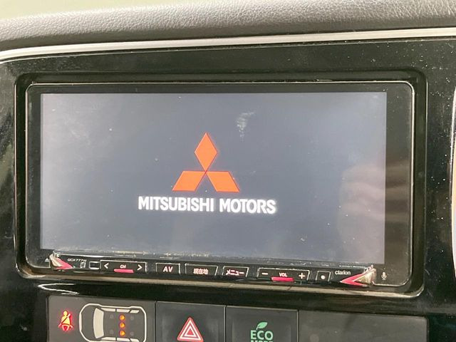 �y�����i�r�z�l�C�̏����i�r�𑕔����Ă���܂��B�i�r�̎g���₷���͂������A�I�[�f�B�I�@�\���[��!�L�����v�◷�s�͂������A�ʋ΂┃�����ȂǕ��i�̃h���C�u���y�����Ȃ�͂���