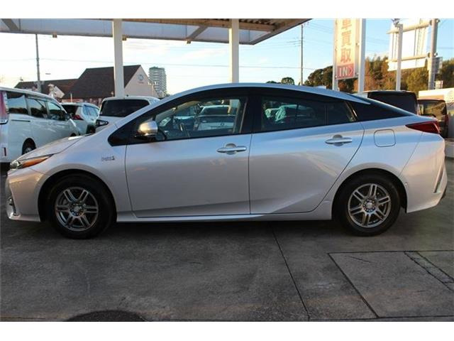 弊社はあいおいニッセイ同和損保代理店です。全営業社員が保険の募集人資格を取得しております。お気軽にご相談ください。