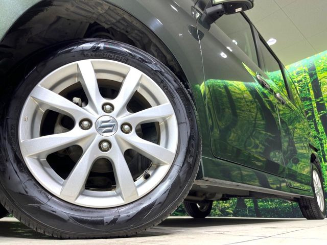 �y����14�C���`�A���~�z�C�[���z�O�ςɃ}�b�`���������A���~�z�C�[���𑕒����Ă���܂��B�e��ЊO�A���~�z�C�[����A�X�^�b�h���X�^�C�����戵�����Ă���܂��B���񂲑��k����������