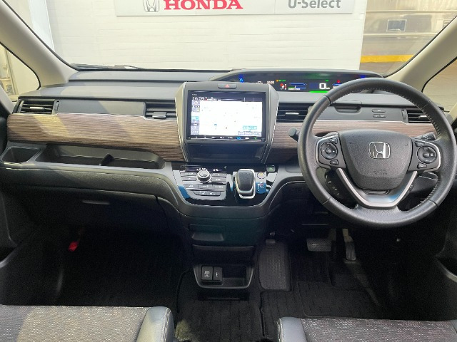 フリード+1.5 ハイブリッド クロスター ホンダセンシング