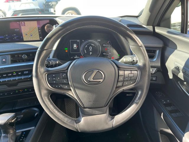 �y�����v�����X�e�A�����O�z�㎿�Ȋv���g�p���邱�ƂŁA��ɂ����������݂ƂĂ��^�]���₷���n���h���ł���