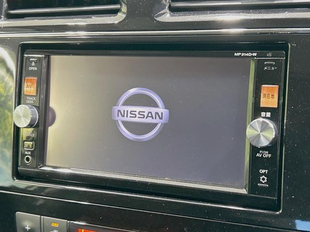 �y�����i�r�z�l�C�̏����i�r�𑕔����Ă���܂��B�i�r�̎g���₷���͂������A�I�[�f�B�I�@�\���[��!�L�����v�◷�s�͂������A�ʋ΂┃�����ȂǕ��i�̃h���C�u���y�����Ȃ�͂���