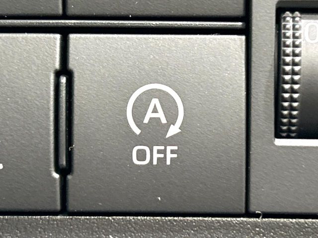 �y�A�C�h�����O�X�g�b�v�z�ԐM����a�؂Œ�Ԃ����ۂɃG���W�����~���A���ʂȔR���̏����}���܂��B�R��������ی�ɂȂ���@�\��G���W���̓u���[�L�𗣂��΍Ďn�����܂��B