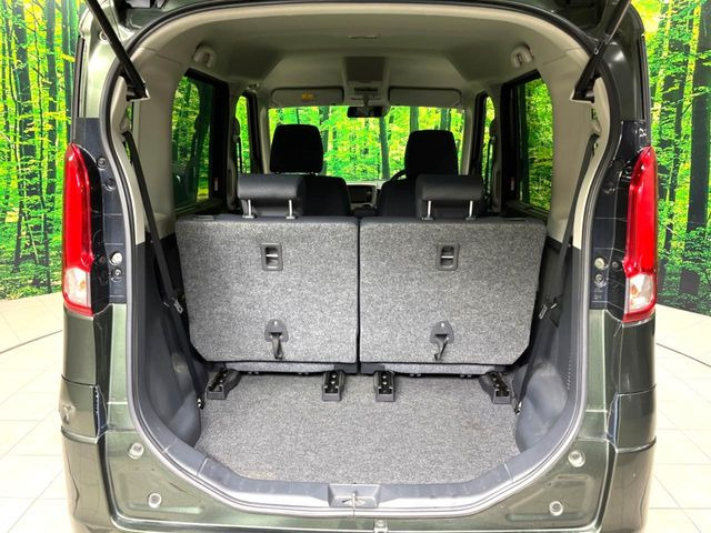 ���i�̂���������ʋ΁A���}���ɏ\���ȉ׎��X�y�[�X���m�ۂ��Ă���܂��B�Z�J���h�V�[�g��|���ƁA�傫�ȉו��̐ύڂ��\�ł���