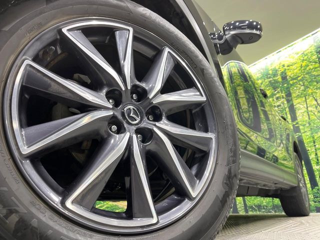 �y���������C���`�A���~�z�C�[���z�O�ςɃ}�b�`���������A���~�z�C�[���𑕒����Ă���܂��B�e��ЊO�A���~�z�C�[����A�X�^�b�h���X�^�C�����戵�����Ă���܂��B���񂲑��k����������