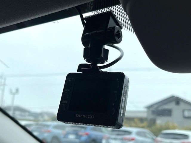 �y�h���C�u���R�[�_�[�z���S�E���S�ȃJ�[���C�t�ɕK�{�̃h���C�u���R�[�_�[�𑕔�!���s���͂������A������^�]�⎖�̂ɑ��������ۂ̏󋵂��f���ŋL�^���A����̃��X�N�ɔ����܂��B