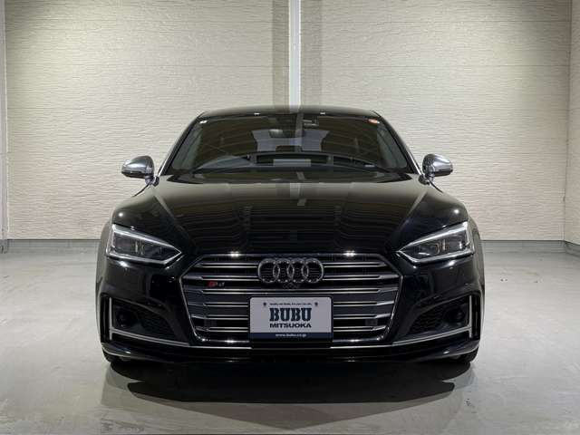 S5スポーツバック3.0 4WD