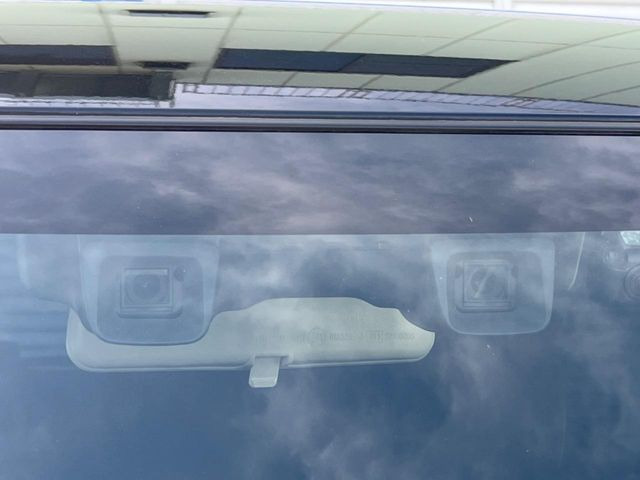 �y�X�Y�L �Z�[�t�e�B�T�|�[�g�z���s���ɑO���̎ԗ�����F�����A�Փ˂������Ȏ��͌x��ƃu���[�L�ŏՓˉ���Ɣ�Q�y�����A�V�X�g�B�����S�Ƀh���C�u�����y���݂��������܂��B