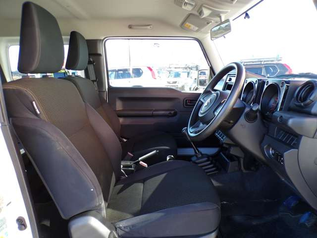 �O���[�v�݌�150��ȏ� �݌ɂɂȂ��Ԃ��T���܂������K���i�̃h���C�u���R�[�_�[�����t���\�ł� �{�X�ł̓��F���t�@�C�A ���[�h�X�^�[ �N���E�� LS �X�J�C���C�� �}�[�NX 86 �݌ɂ��L�x