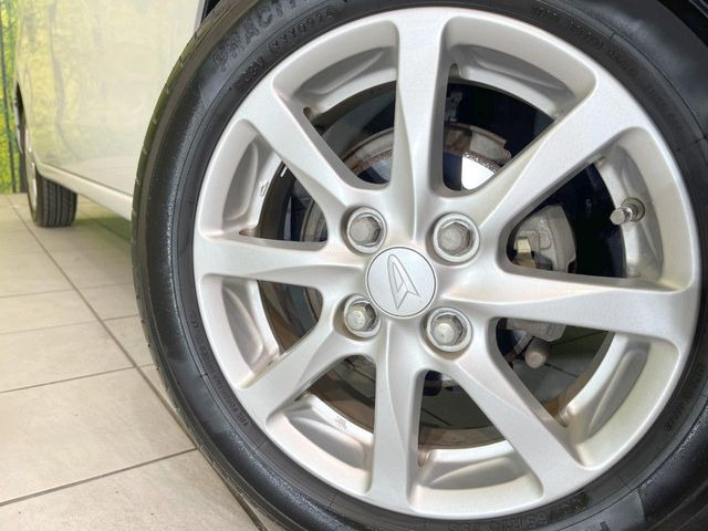 �y����14�C���`�A���~�z�C�[���z�O�ςɃ}�b�`���������A���~�z�C�[���𑕒����Ă���܂��B�e��ЊO�A���~�z�C�[����A�X�^�b�h���X�^�C�����戵�����Ă���܂��B���񂲑��k����������