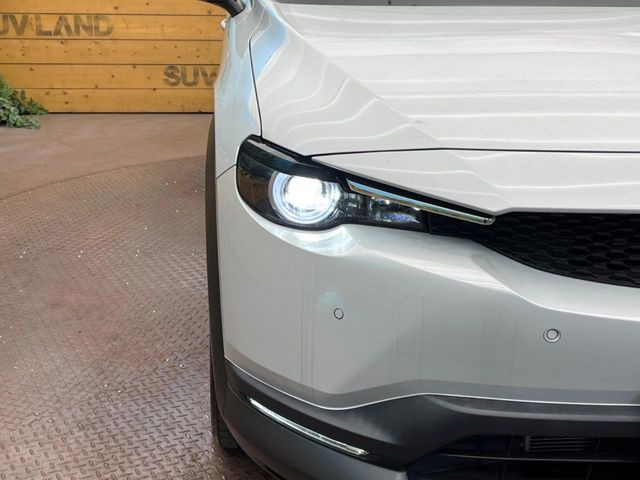 �yLED�w�b�h���C�g�z���V����ԑ��s�����ǍD�Ȏ��E���m�ۂ����S���ĉ^�]�ł��鍂�P�xLED�w�b�h���C�g�𑕔�!�_�����x�������A����d�͂��}�����Ă��܂��B