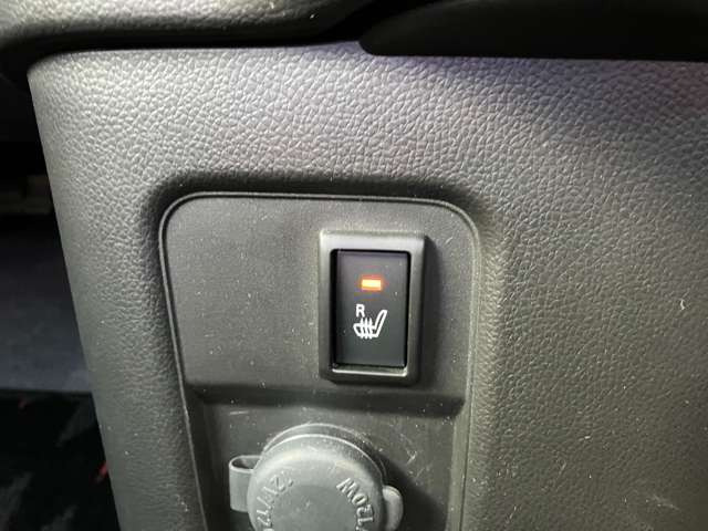 ���~�ɂ��ꂵ���V�[�g�q�[�^�[�����K���ۂ��ۂ�!�G�A�R���������O�ɏ�荞�ނ��Ƃ������h���C�o�[�̐g�̂�f�����g�߂Ă���܂�!