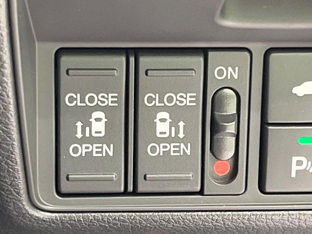 �y�����p���[�X���C�h�h�A�z�X�}�[�g�L�[��^�]�Ȃ̃X�C�b�`�Ō�ȗ����X���C�h�h�A�̊J���\���d��������͂����ăh�A���J����K�v�������A�����Ȃ��q�l�ł��ȒP�ɊJ���߂ł����K�ł���