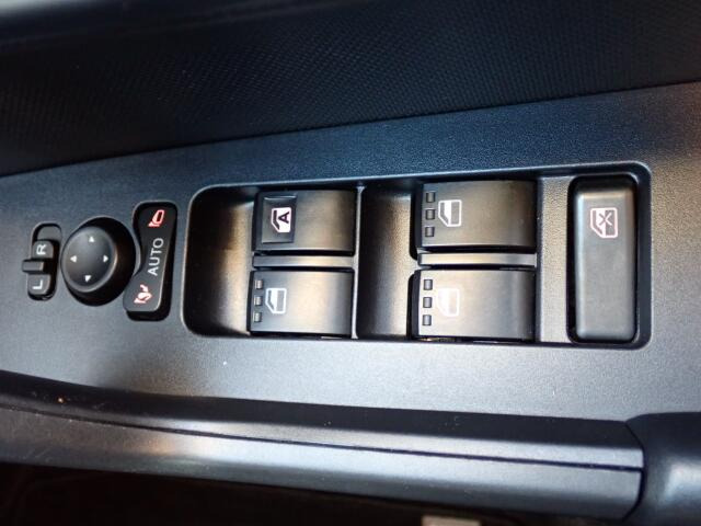 �d���i�[���h�A�~���[�E�p���[�E�B���h�E�������Ă��܂��B